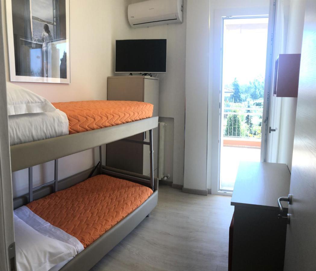 Residenza Verdemare Мисано Адриатико Екстериор снимка