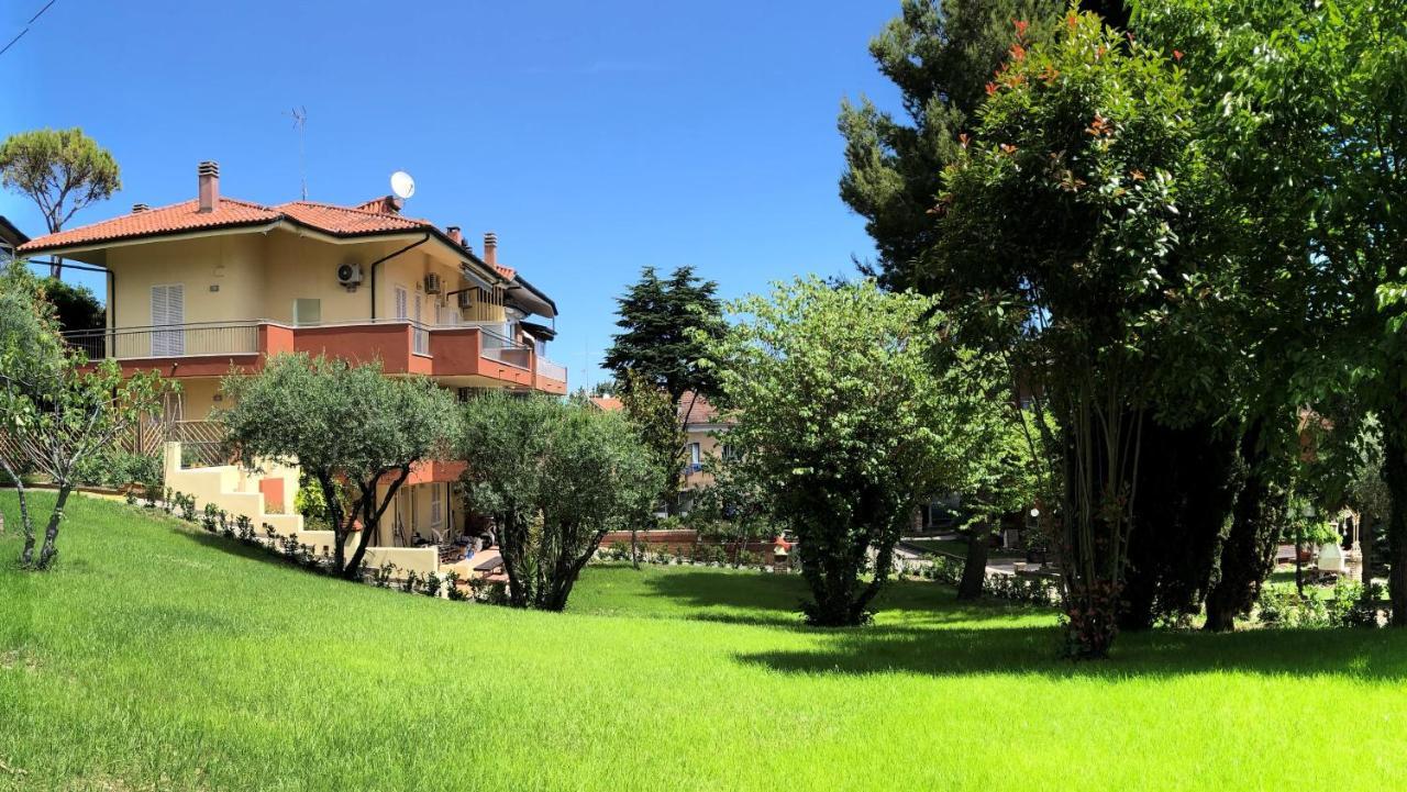 Residenza Verdemare Мисано Адриатико Екстериор снимка
